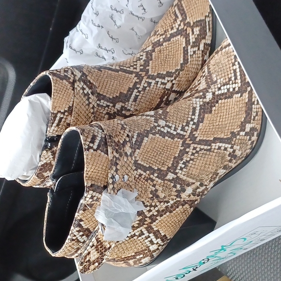 Boors - Picture 1 of 1